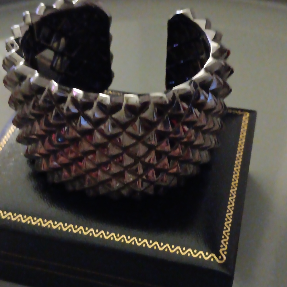 Stephen Webster oxided studded sterling silver bracelet. Medium wrist